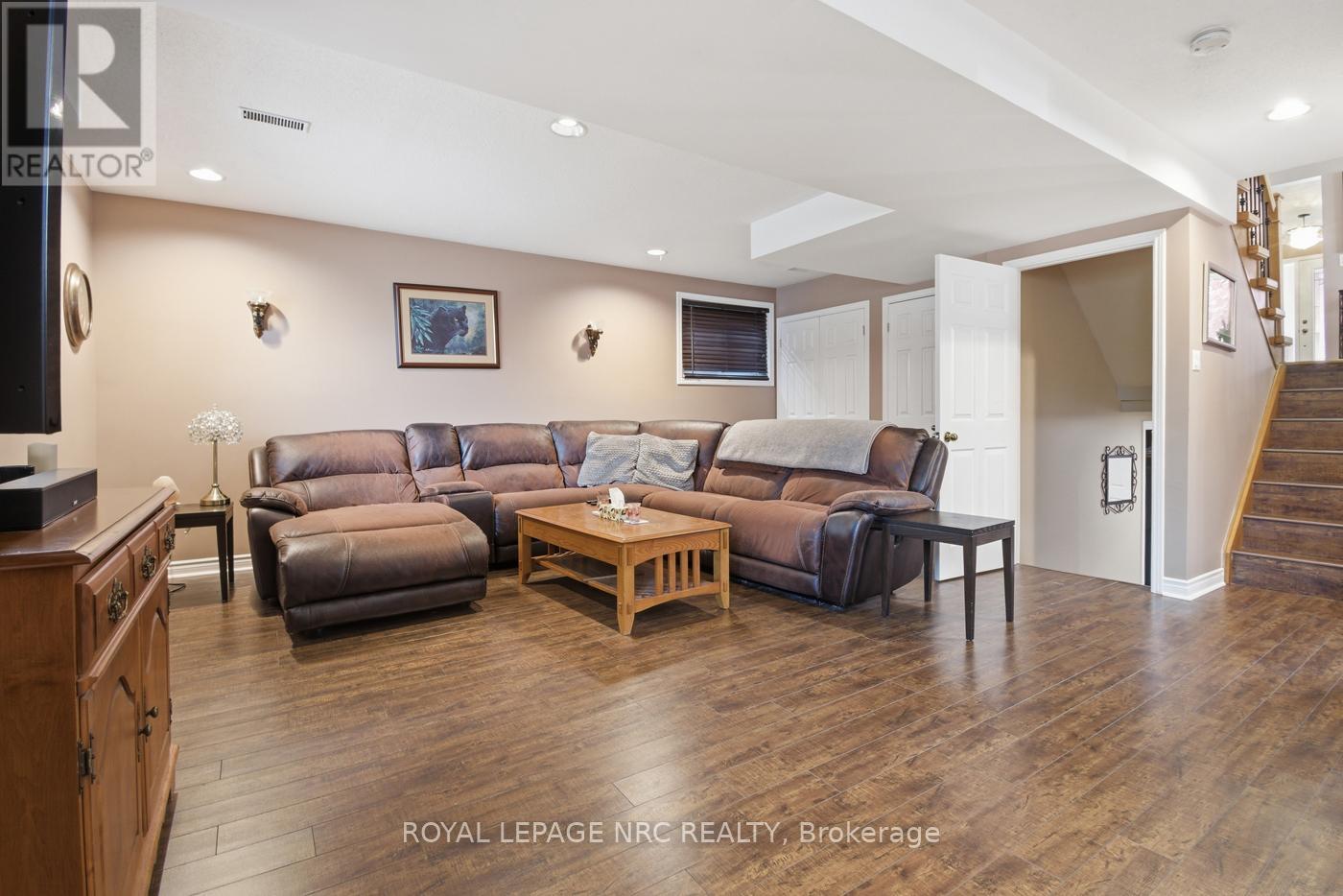 27 WOODRUSH AVENUE - 15