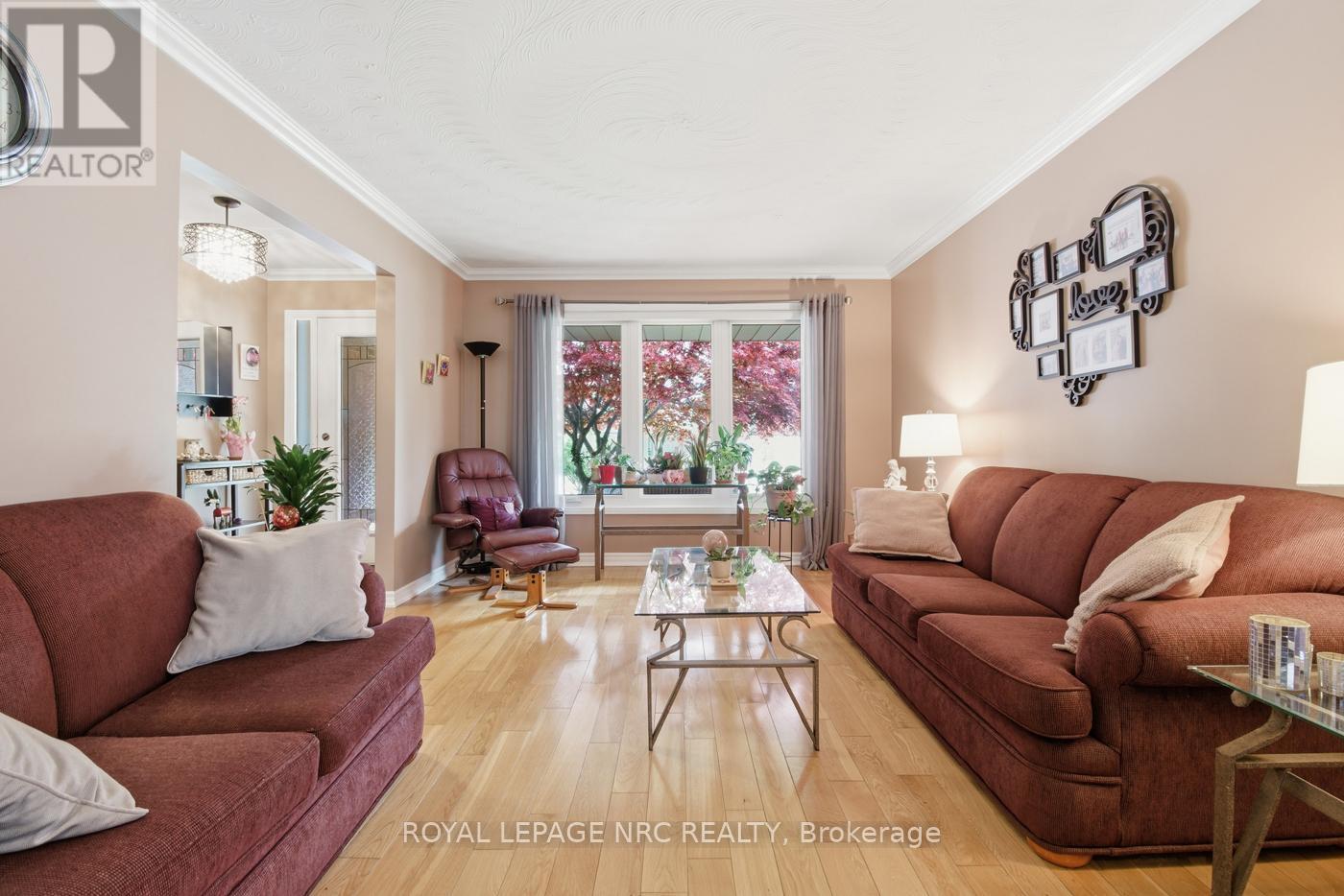 27 WOODRUSH AVENUE - 5