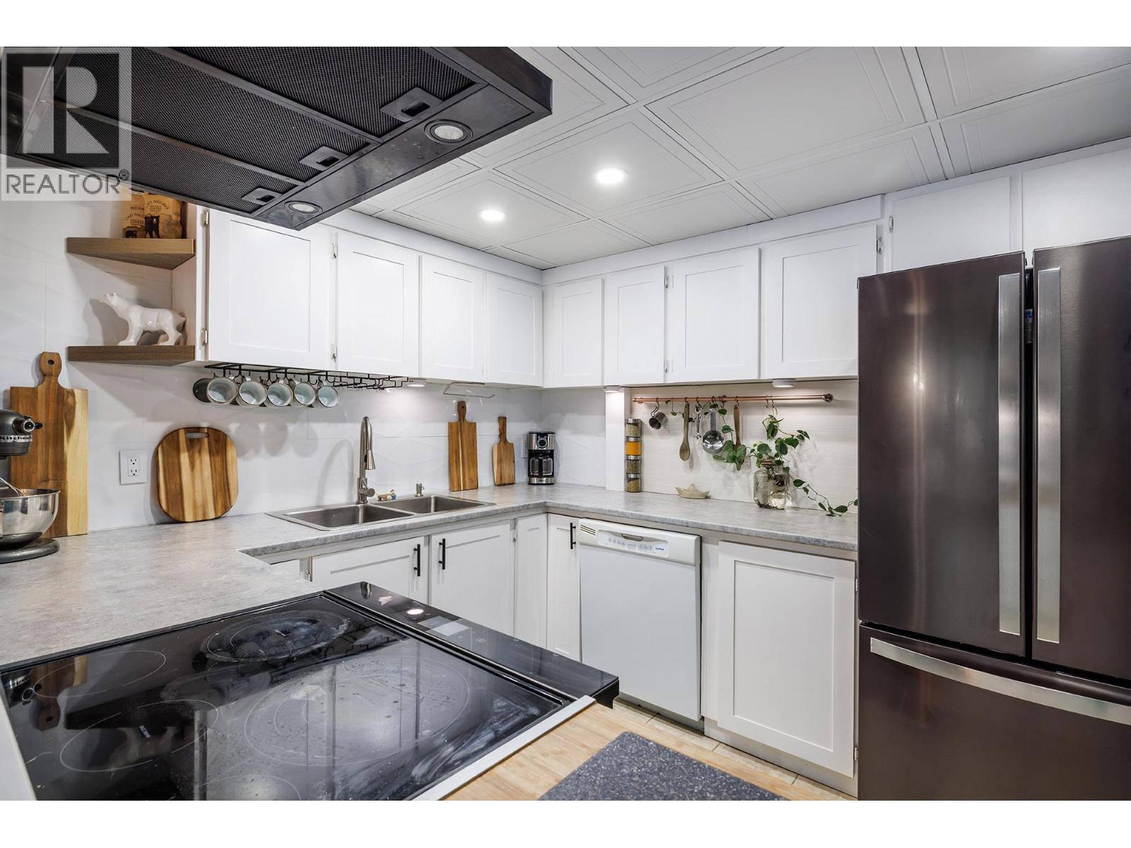 #132 1050 Springfield Road - 9
