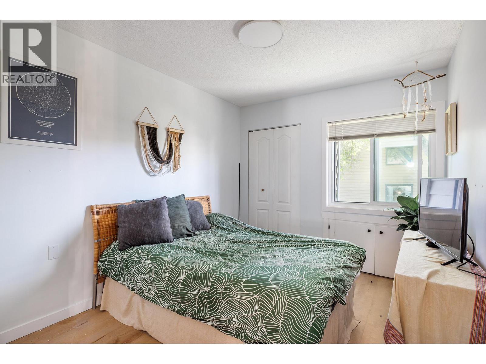 #132 1050 Springfield Road - 17