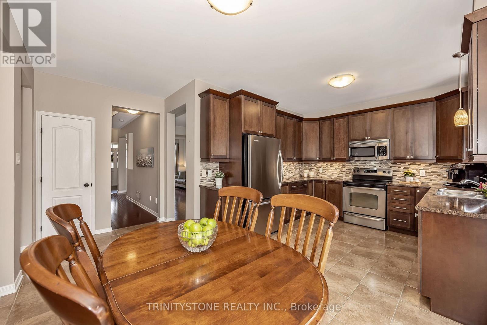 502 DALEWOOD CRESCENT - 13