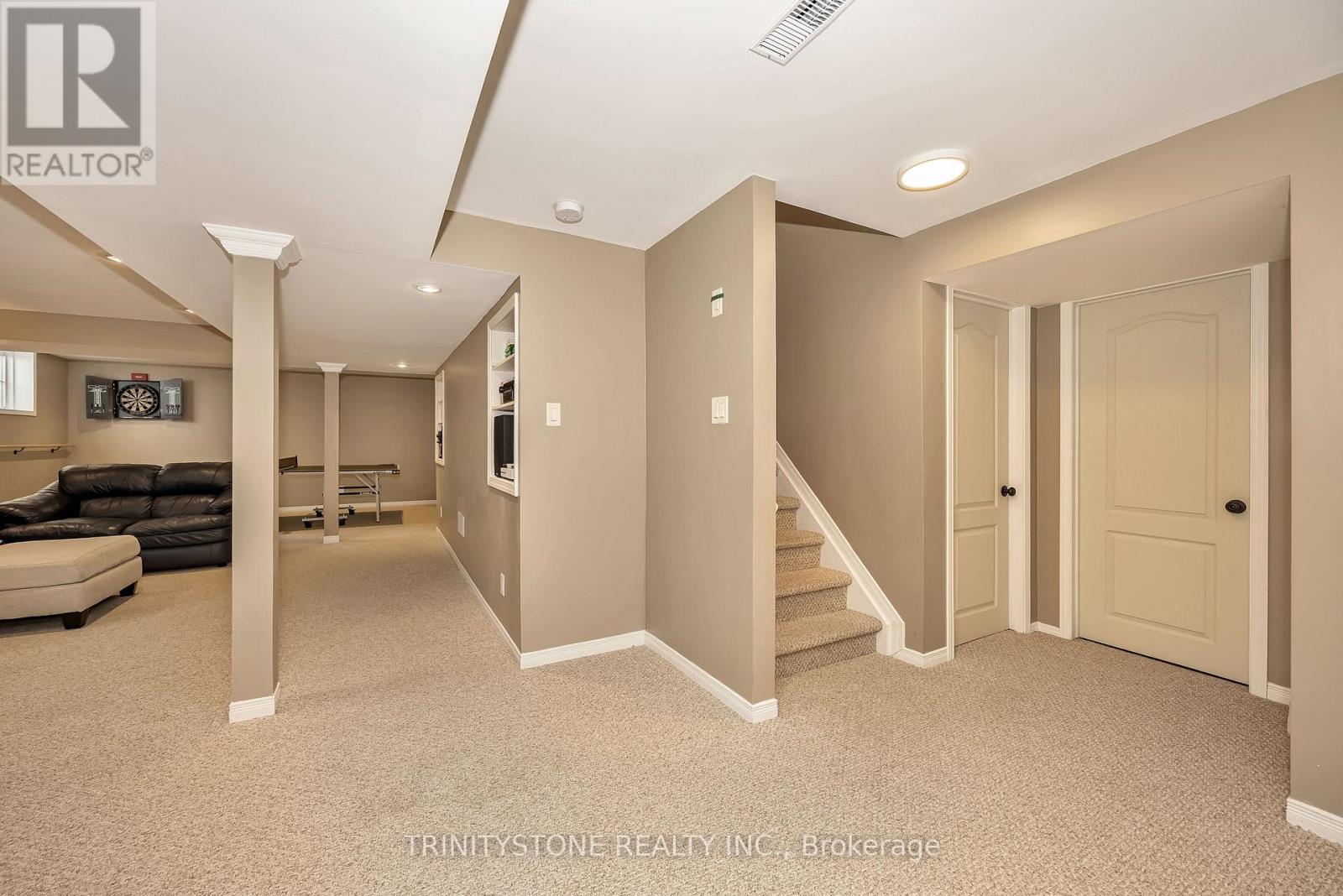 502 DALEWOOD CRESCENT - 35