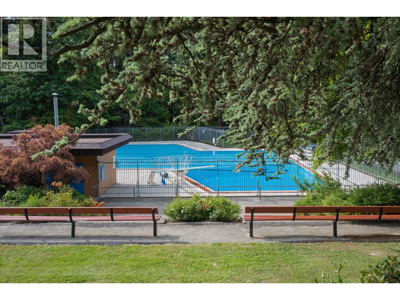 8406 12TH AVENUE, Burnaby