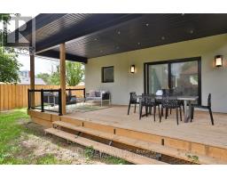 29 Ranwood Drive, Toronto, ON M9N3G2 Photo 24