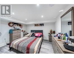29 Ranwood Drive, Toronto, ON M9N3G2 Photo 25