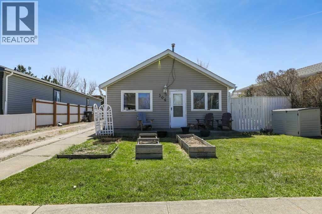 306 Queen Street, Barons, Alberta, T0L0G0