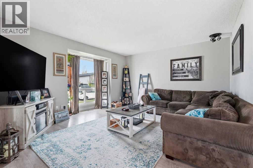 51 Aberdare Way NE - 6