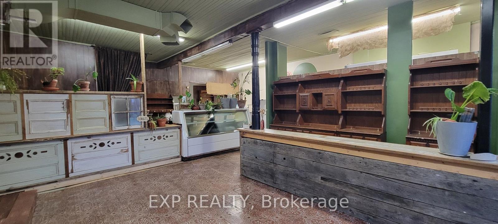 1085 Labrosse Street — photo 18