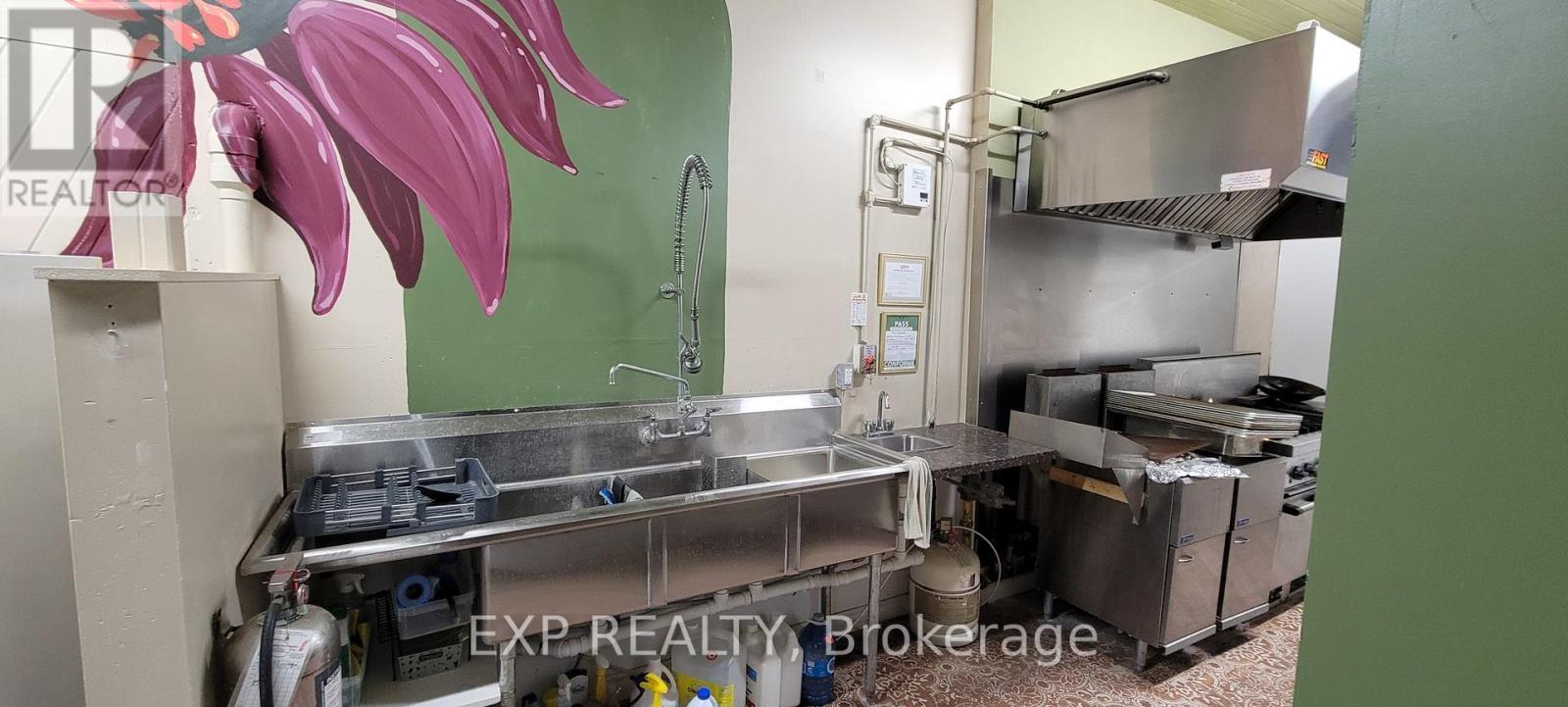 1085 Labrosse Street — photo 19