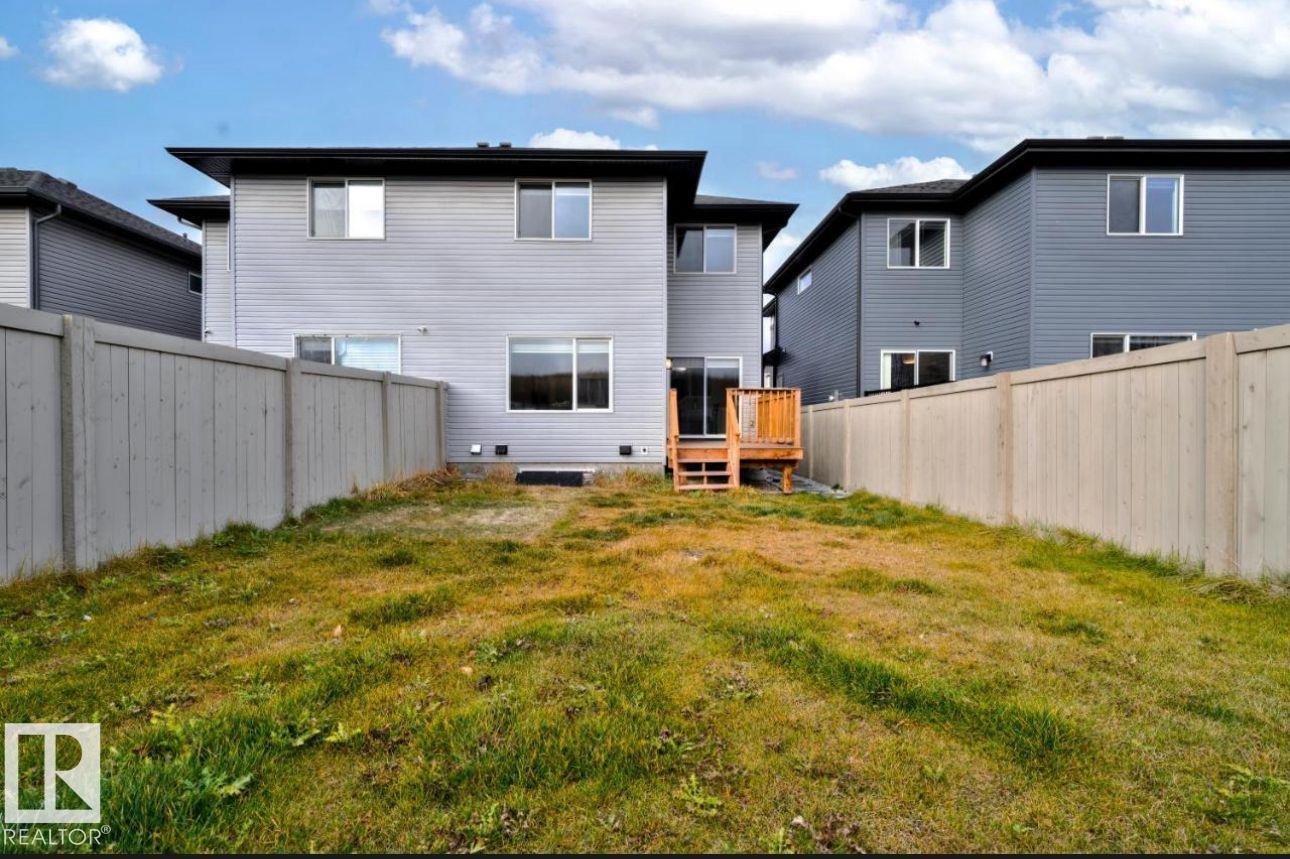 243 39 AV NW NW - 26