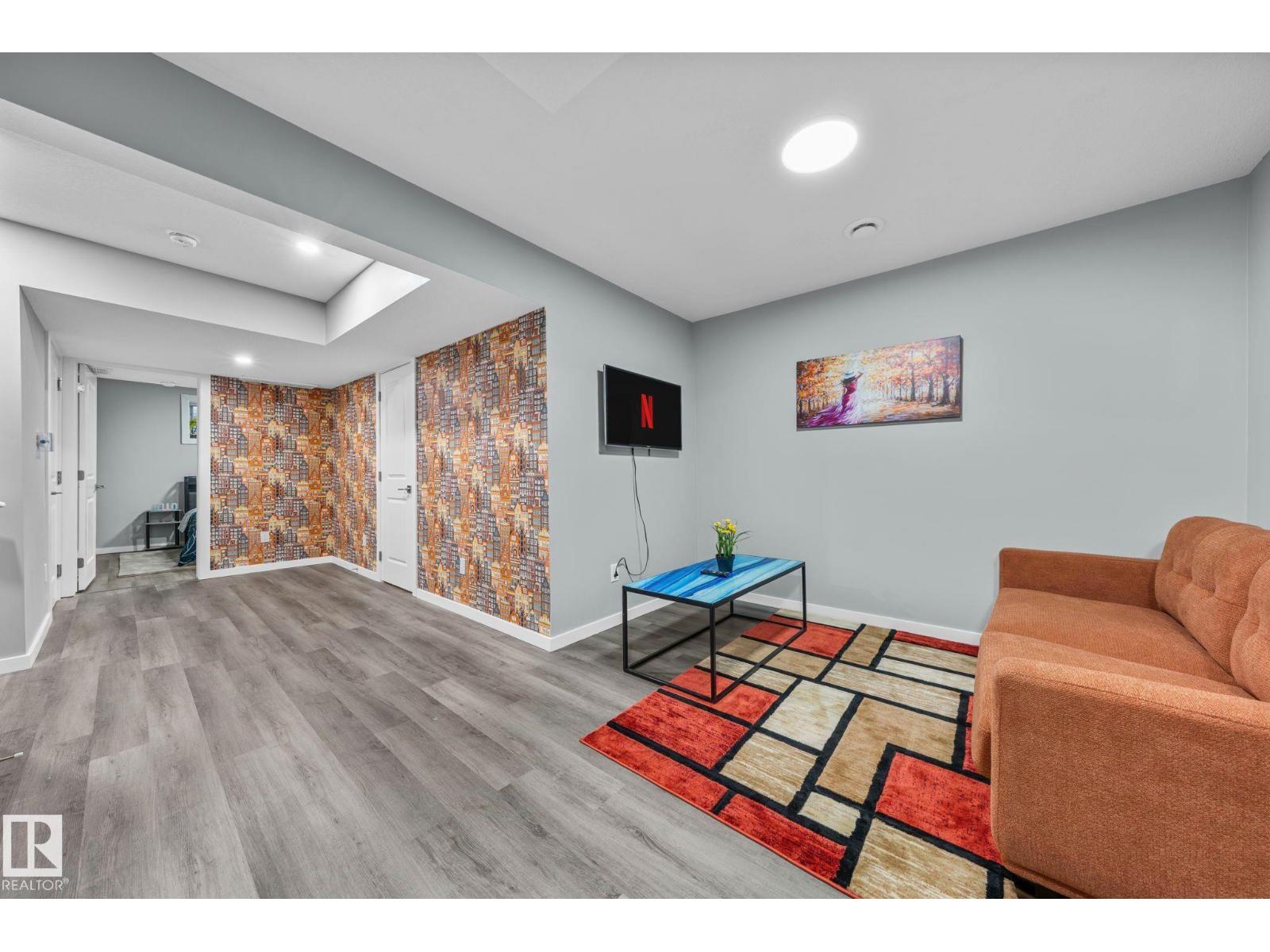 243 39 AV NW NW - 30