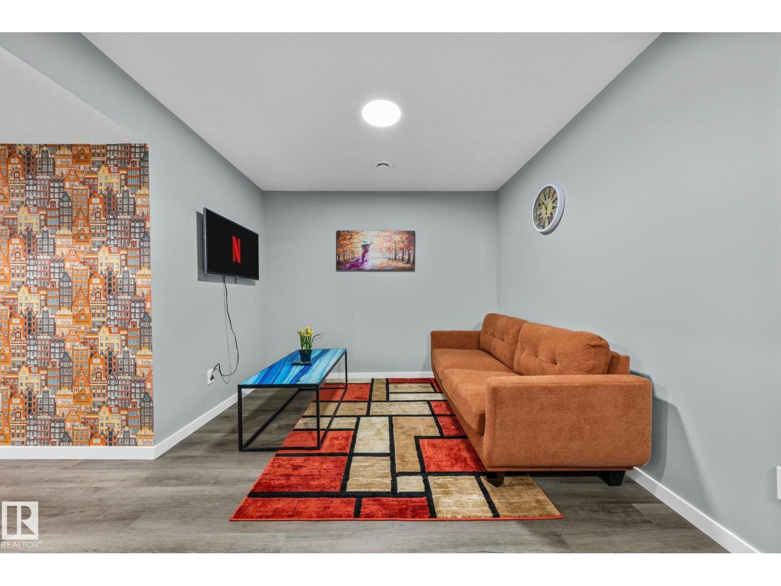 243 39 AV NW NW - 36