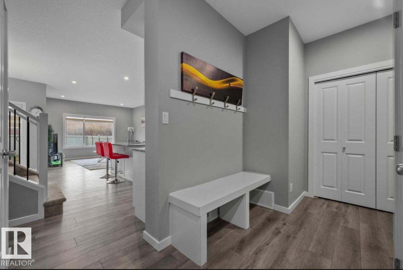 243 39 AV NW NW - 5