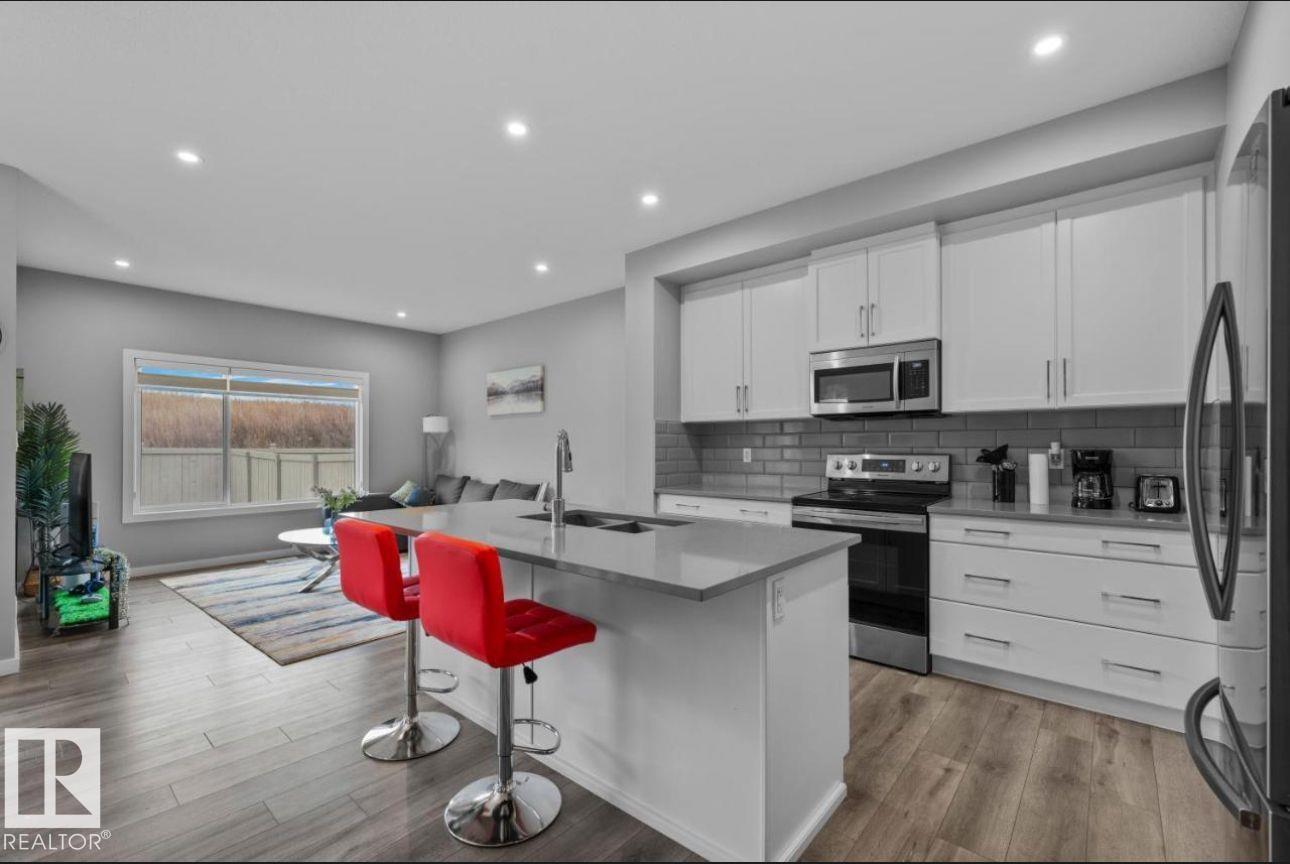 243 39 AV NW NW - 8