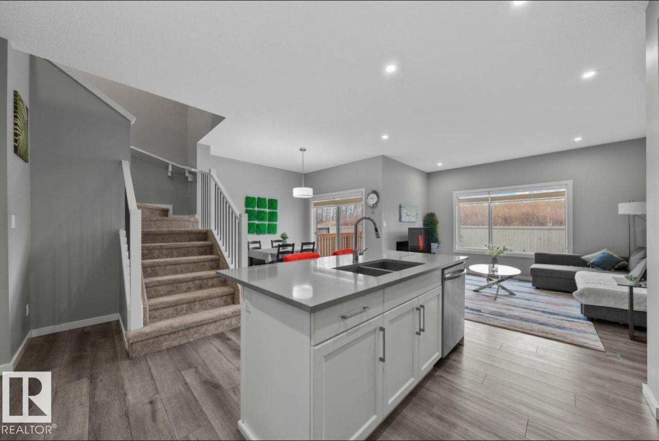 243 39 AV NW NW - 9