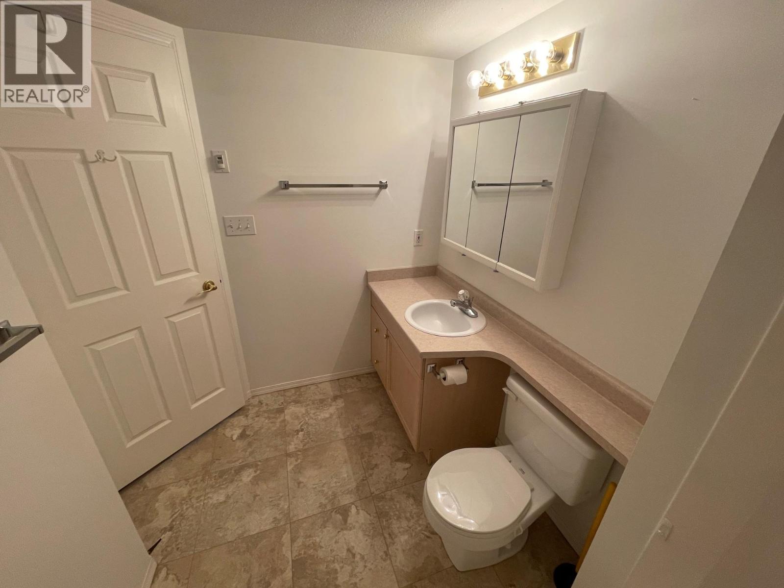 7140 4th Street Unit# 200, Grand Forks