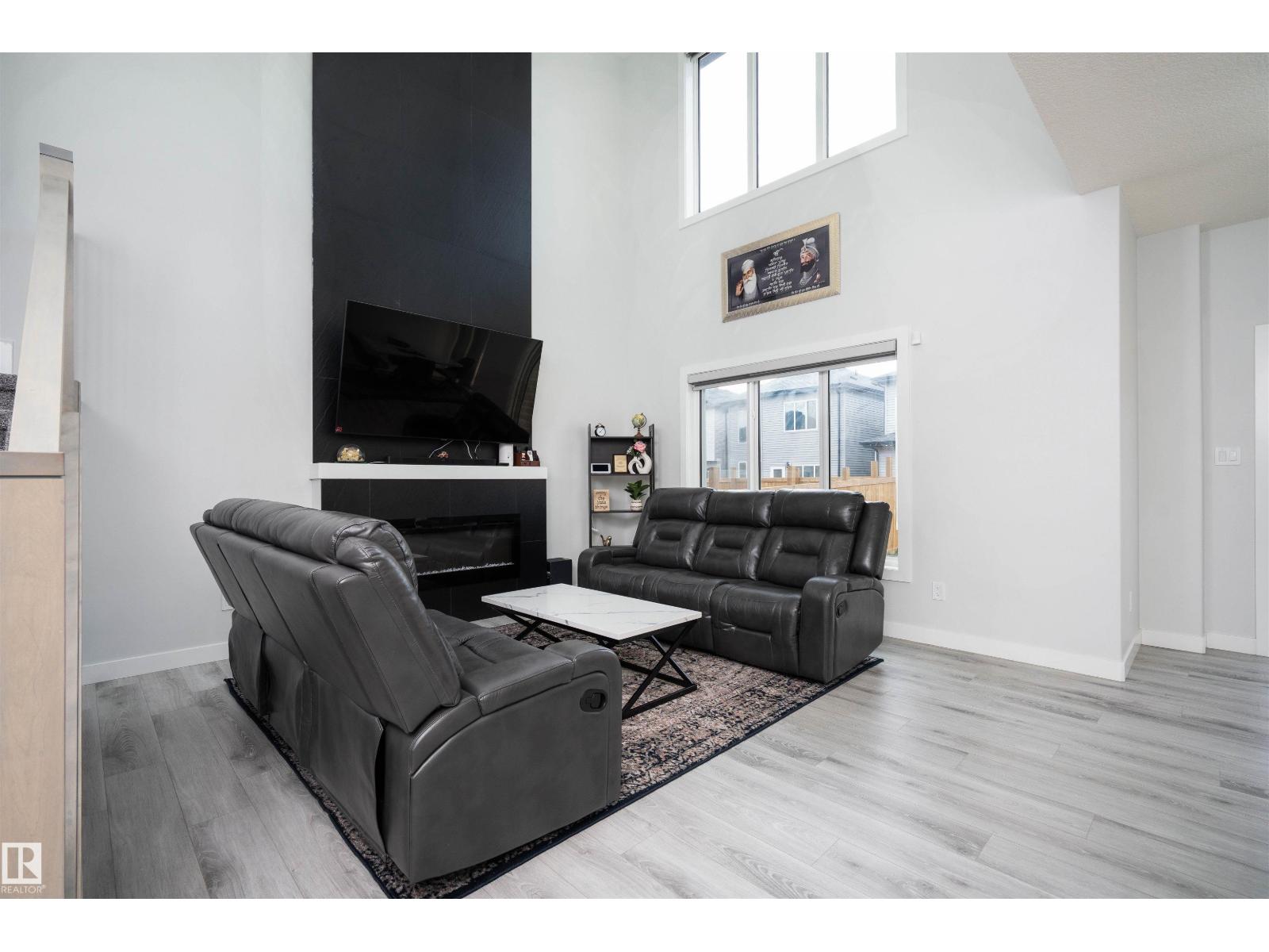 3620 41 Ave - 13