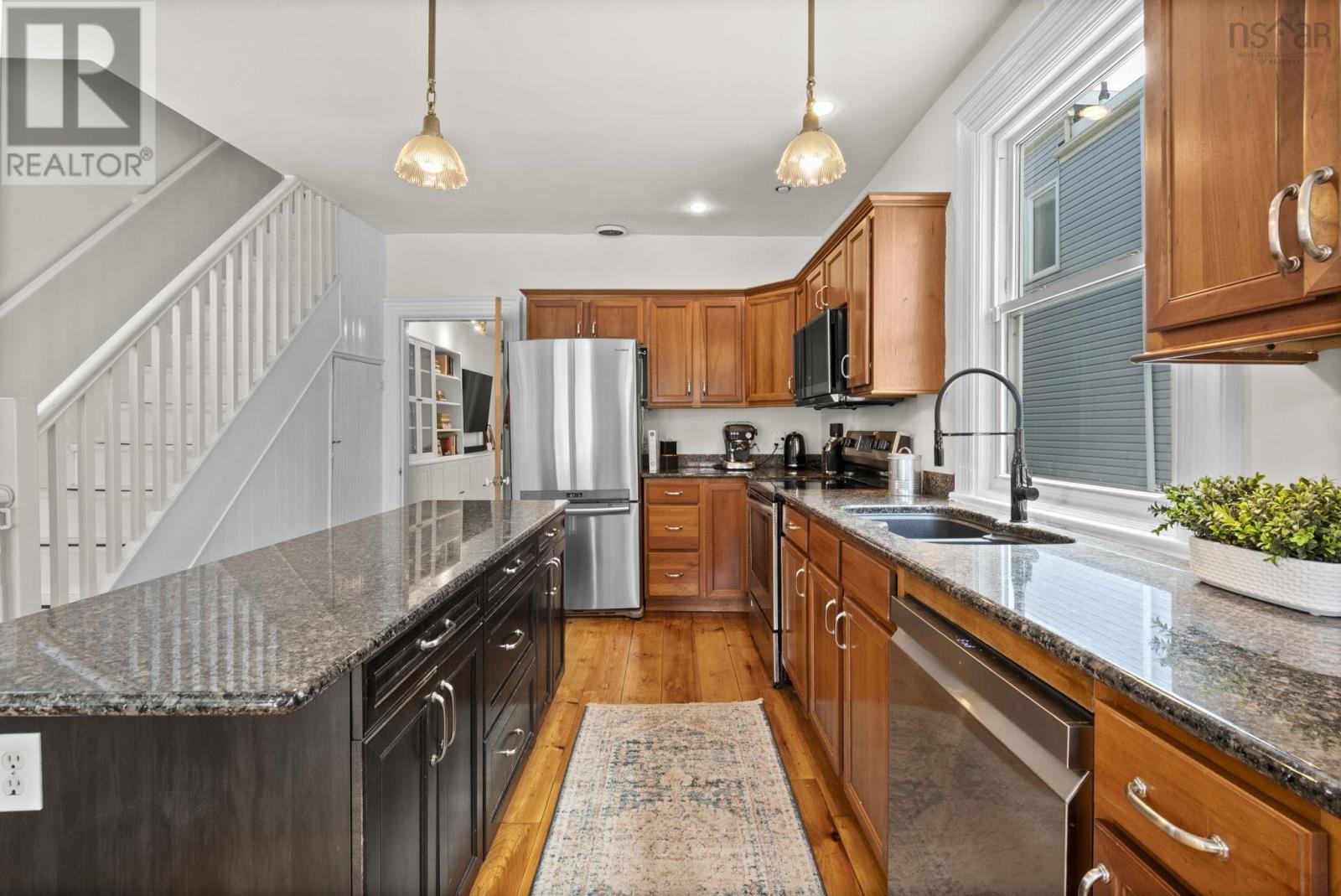 1378 Robie Street - 20