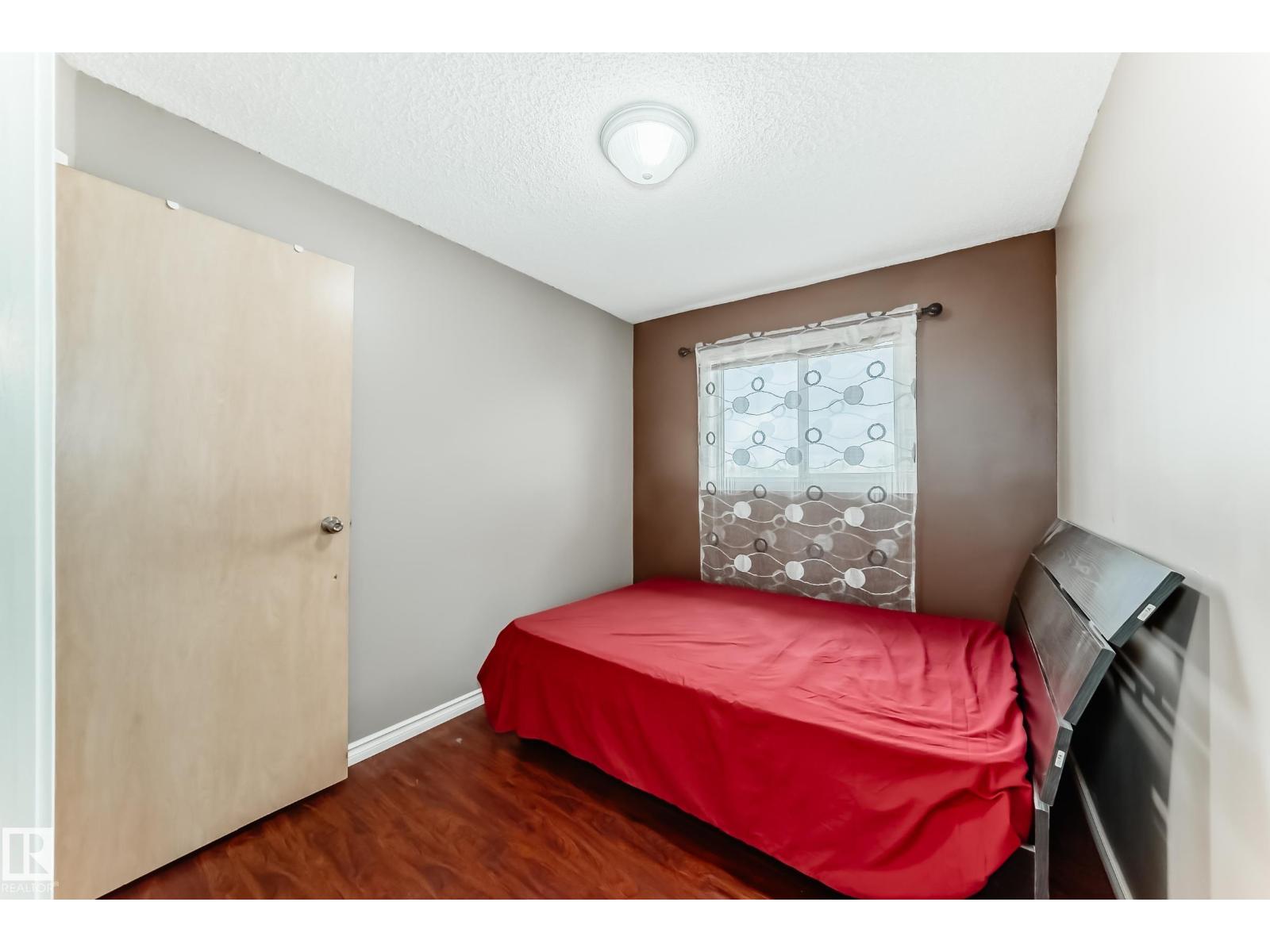 #305 12710 127 ST NW - 14