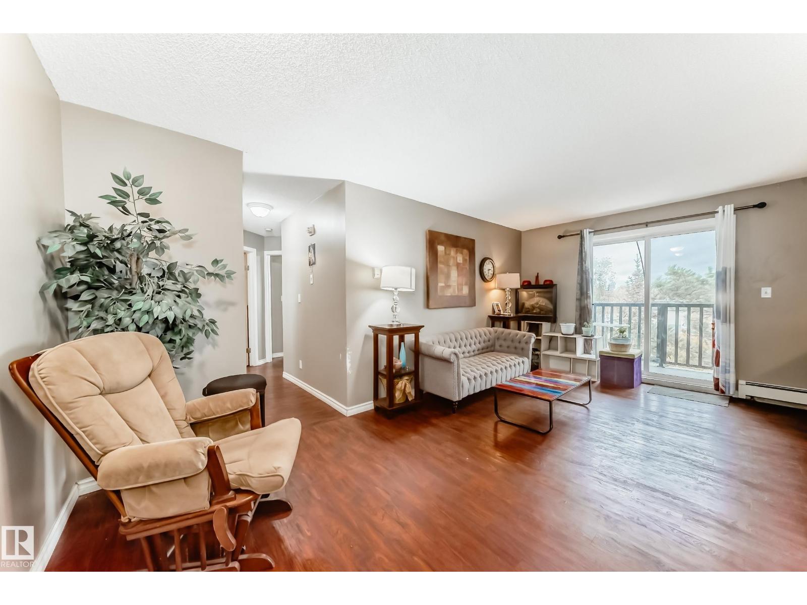 #305 12710 127 ST NW - 8