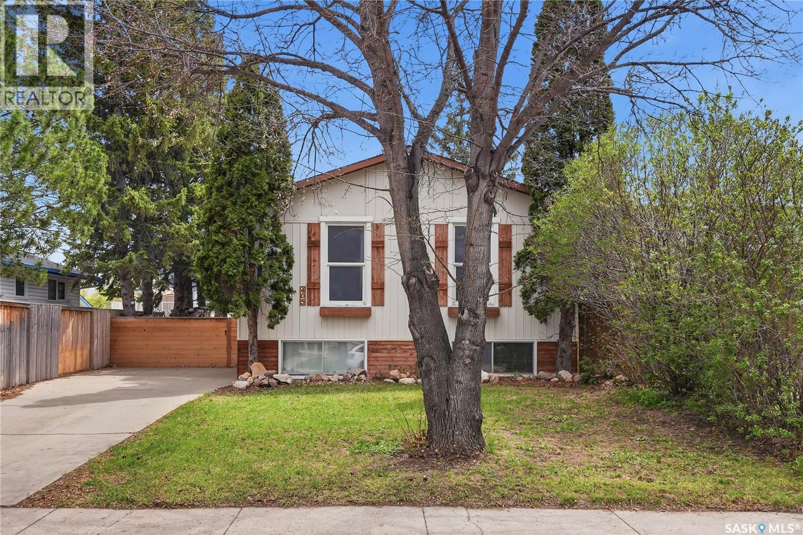 405 St Laurent CRESCENT - Image 2