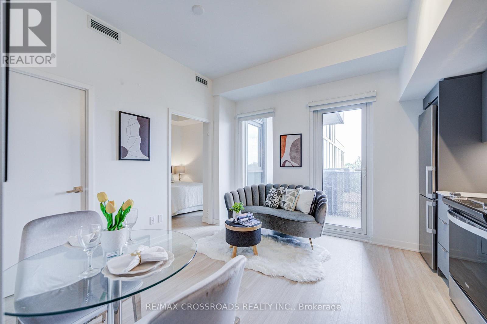 #550 500 WILSON AVENUE - 12