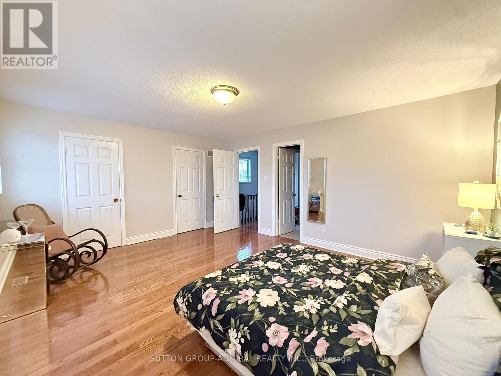 19 BACKUS COURT - 21