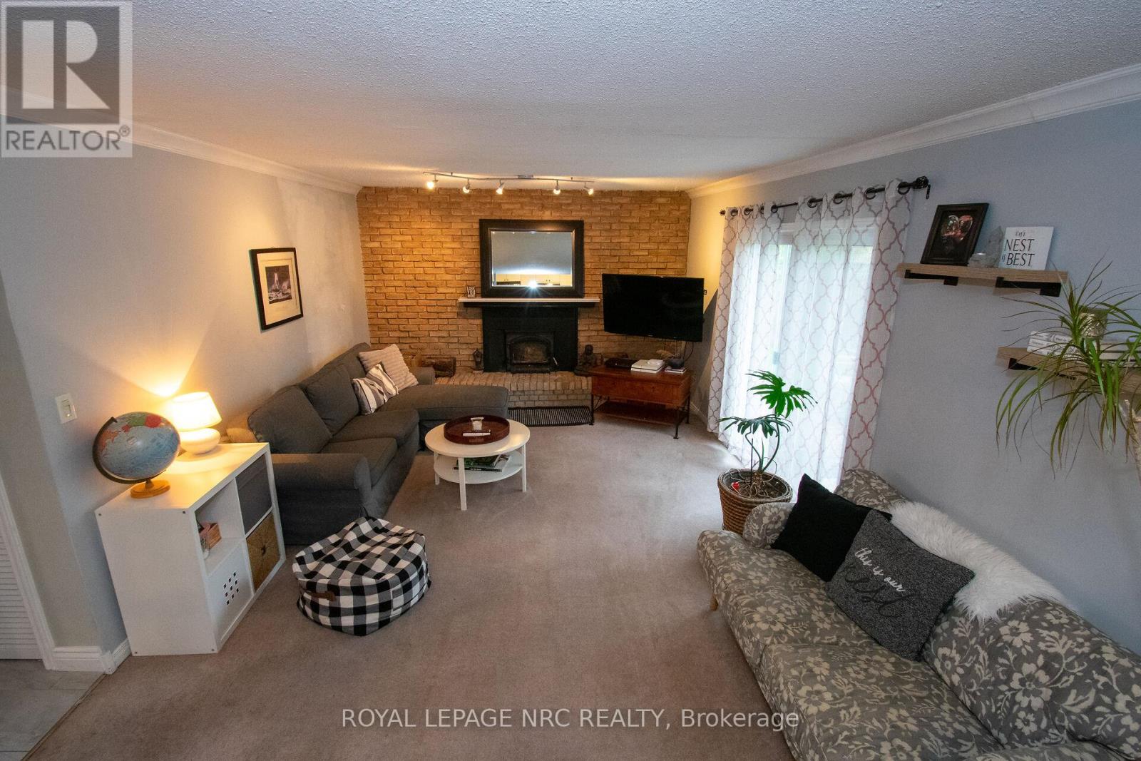 11 SHELDONBURY COURT - 22