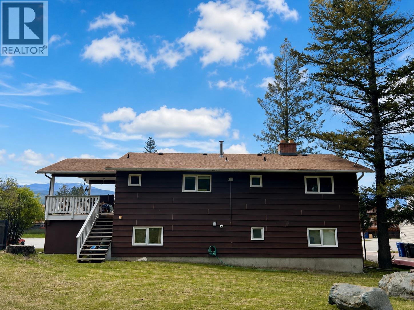 1812 Mt Nelson Crescent - 29