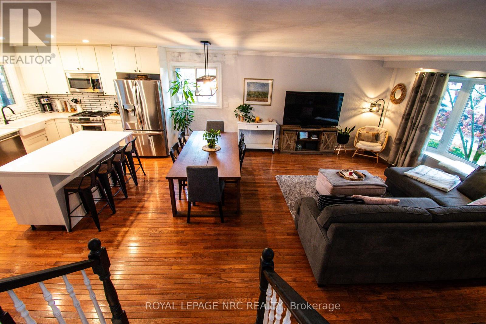 11 SHELDONBURY COURT - 9