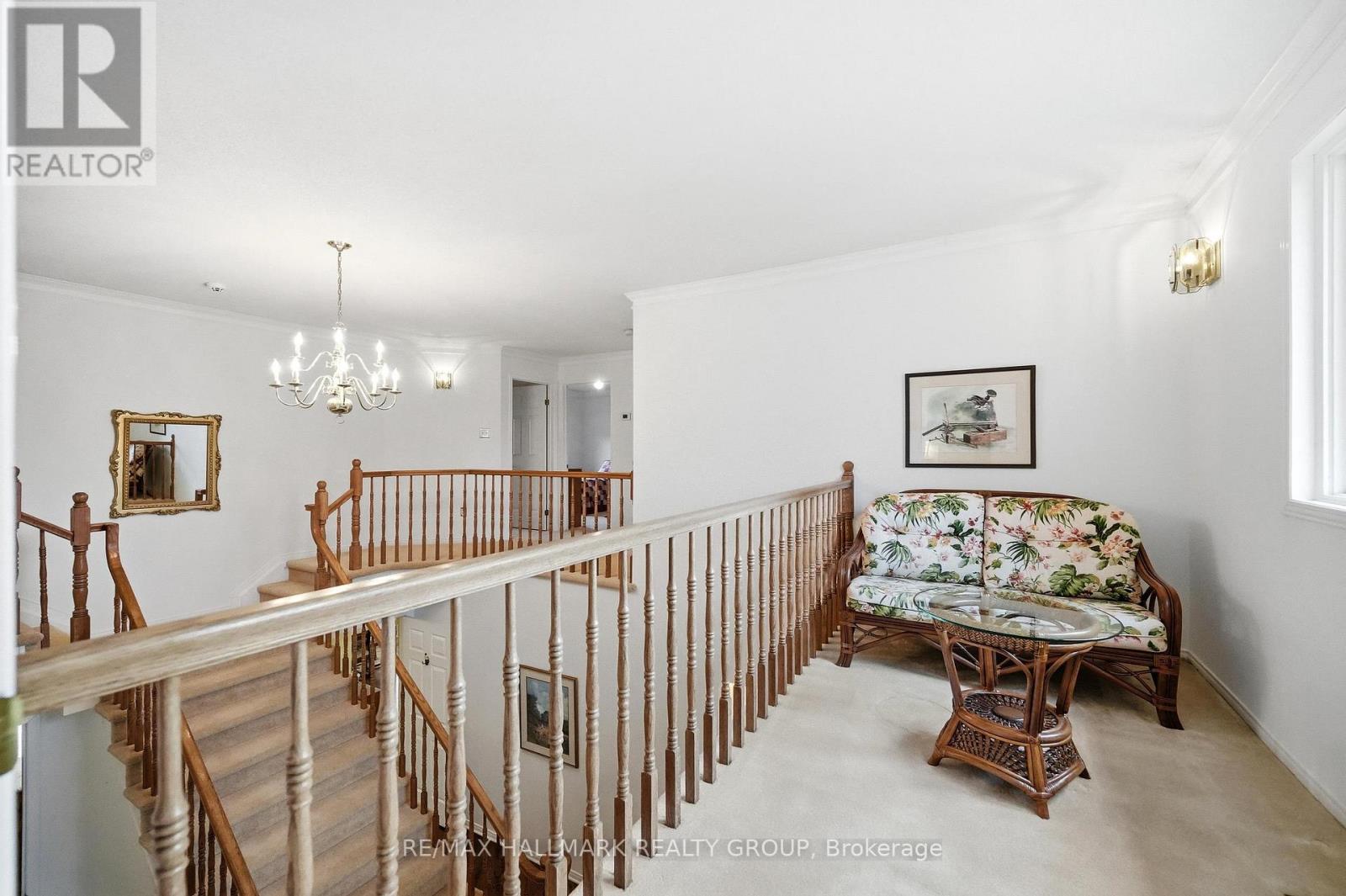 20 HALLDORSON CRESCENT - 25