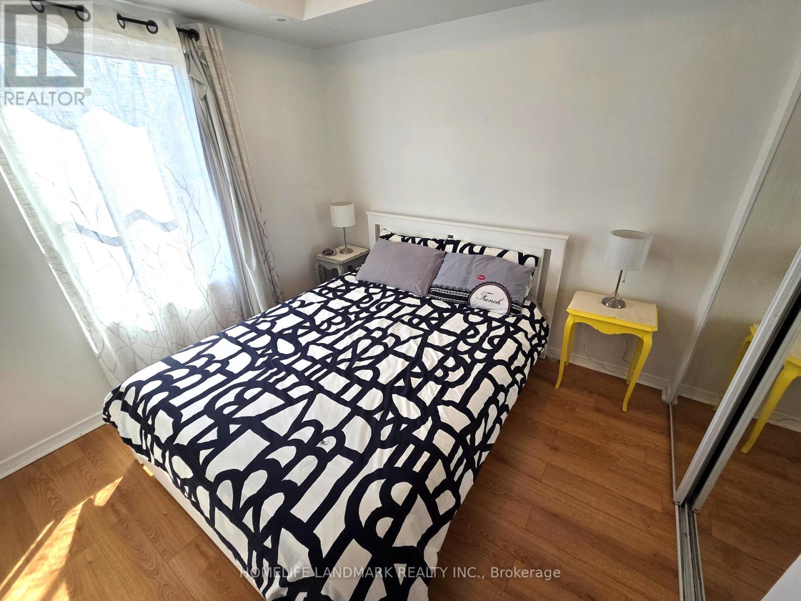 #2 74 MUNRO STREET - 20