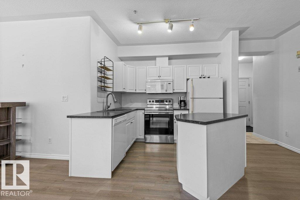#304 10011 110 ST NW - 10