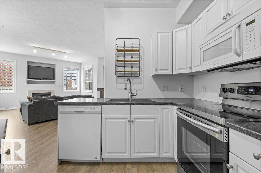 #304 10011 110 ST NW - 13