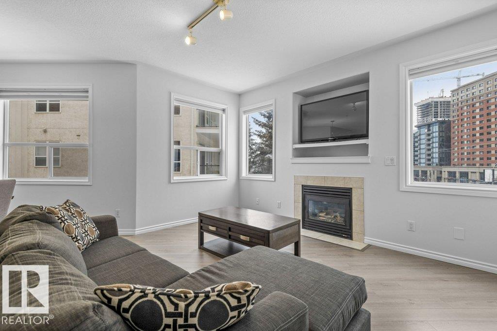 #304 10011 110 ST NW - 20