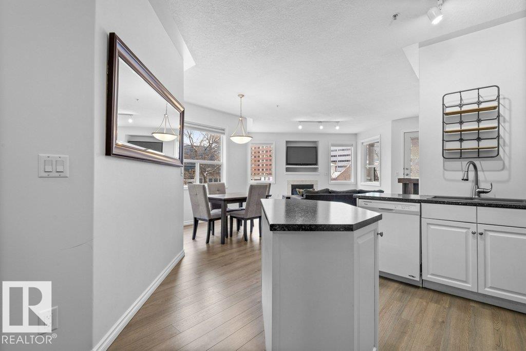 #304 10011 110 ST NW - 7