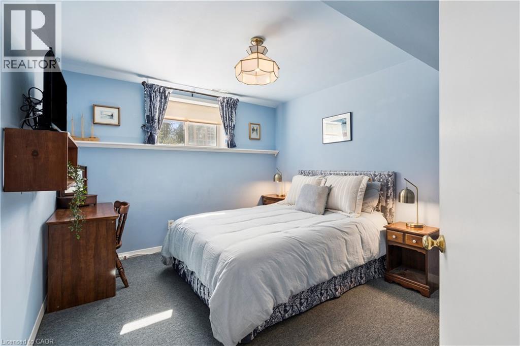 119 EVERT Street - 35