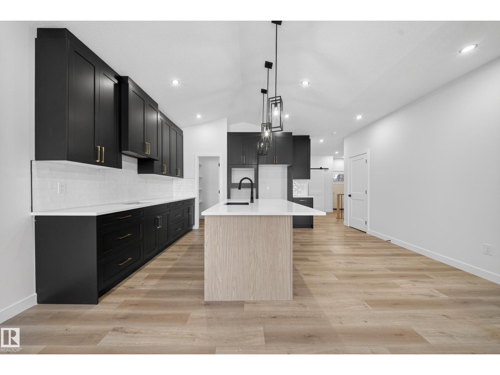 3325 Chickadee drive NW - 27
