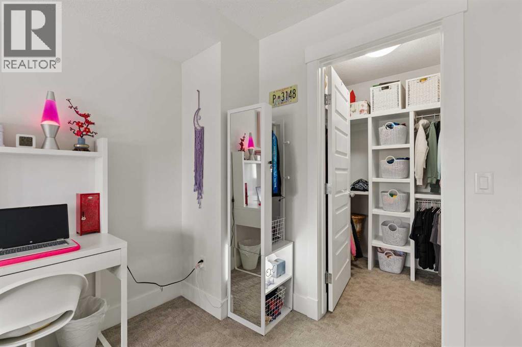 3818 2 Street NW - 34