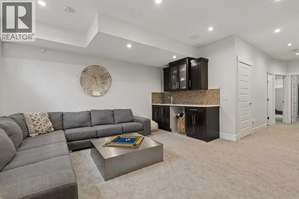 3818 2 Street NW - 42