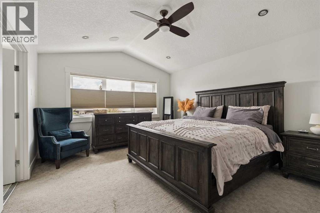 3818 2 Street NW - 24