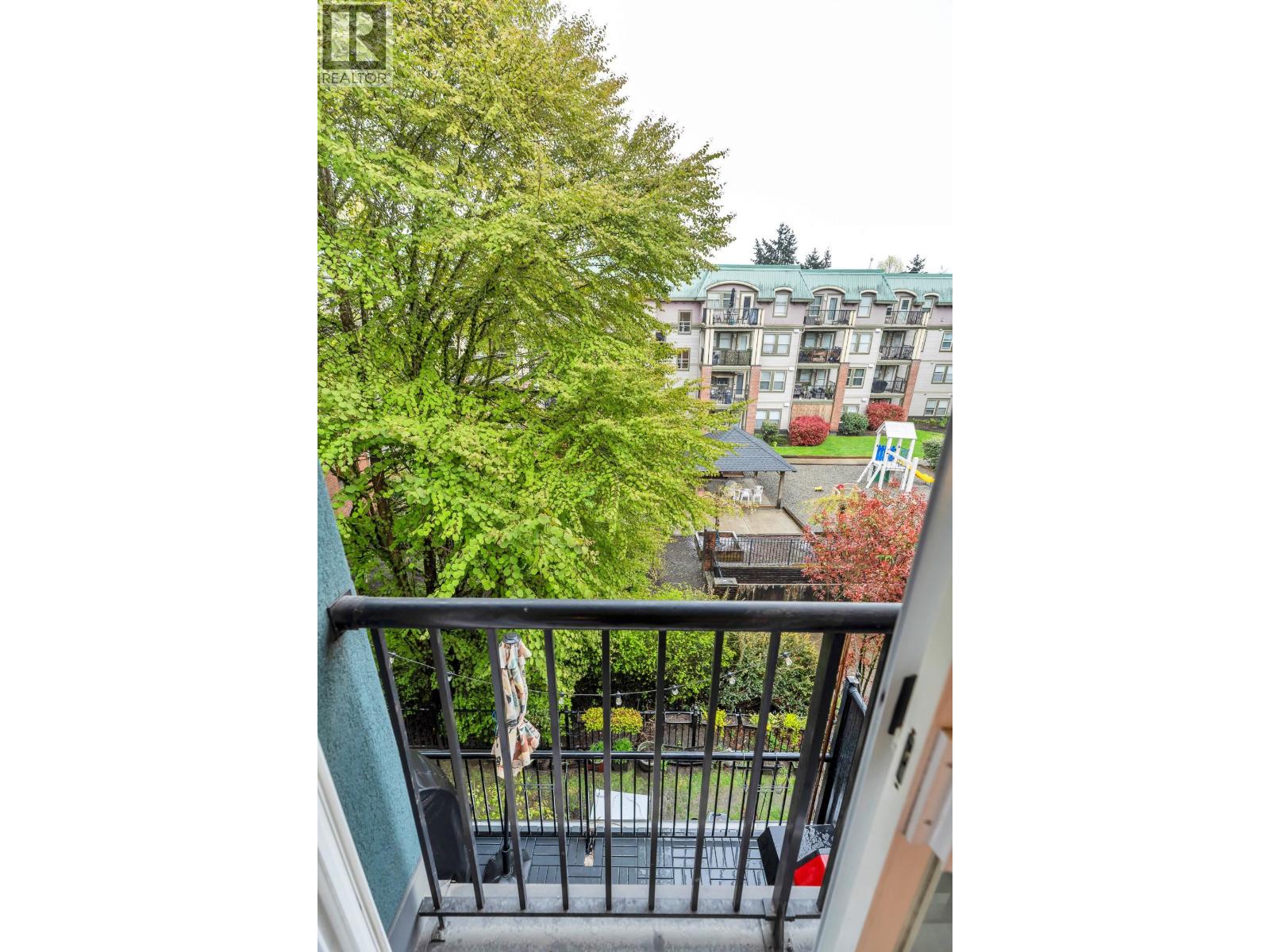 74 1561 BOOTH AVENUE, Coquitlam