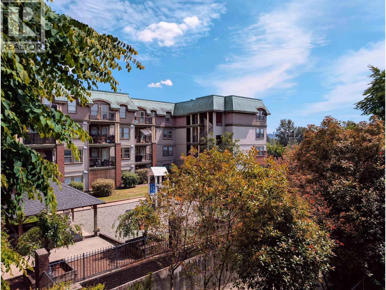 74 1561 BOOTH AVENUE, Coquitlam
