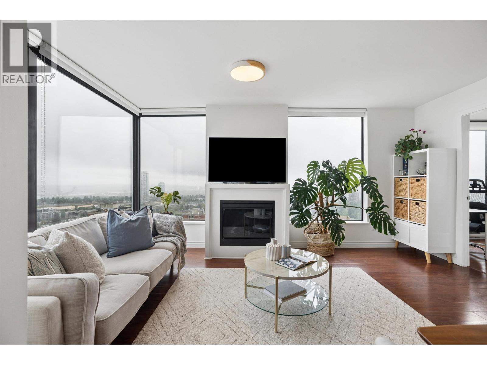2 Bed, 2 Bath Apartment for Sale in Burnaby – 2706 7063 HALL AVENUE, Burnaby – MLS# R3125300 - Image 4