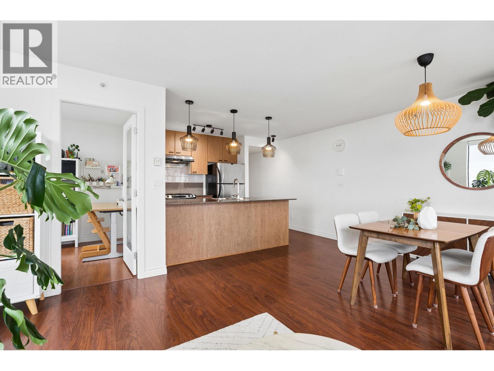 2 Bed, 2 Bath Apartment for Sale in Burnaby – 2706 7063 HALL AVENUE, Burnaby – MLS# R3125300 - Image 11