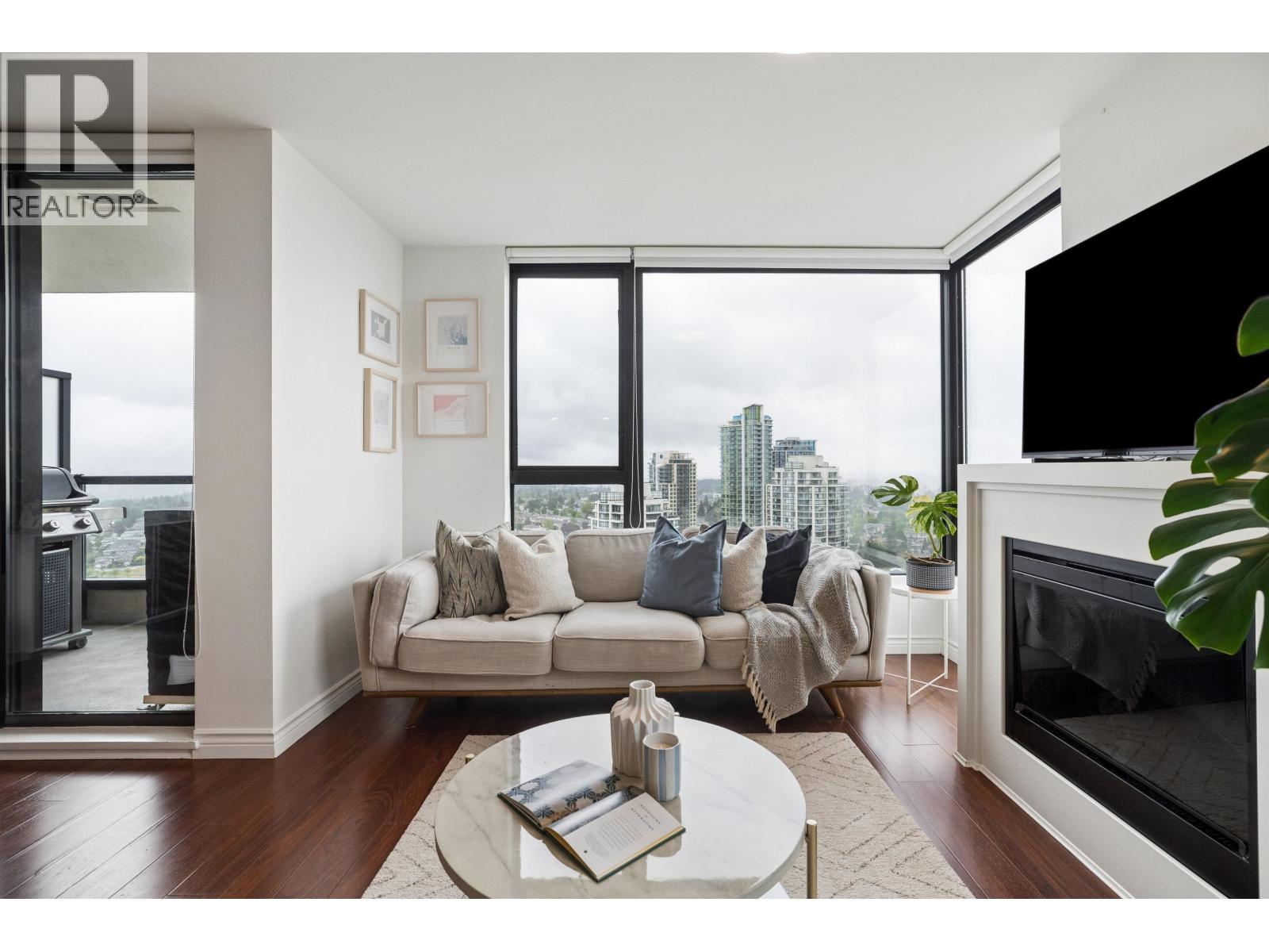 2 Bed, 2 Bath Apartment for Sale in Burnaby – 2706 7063 HALL AVENUE, Burnaby – MLS# R3125300 - Image 6
