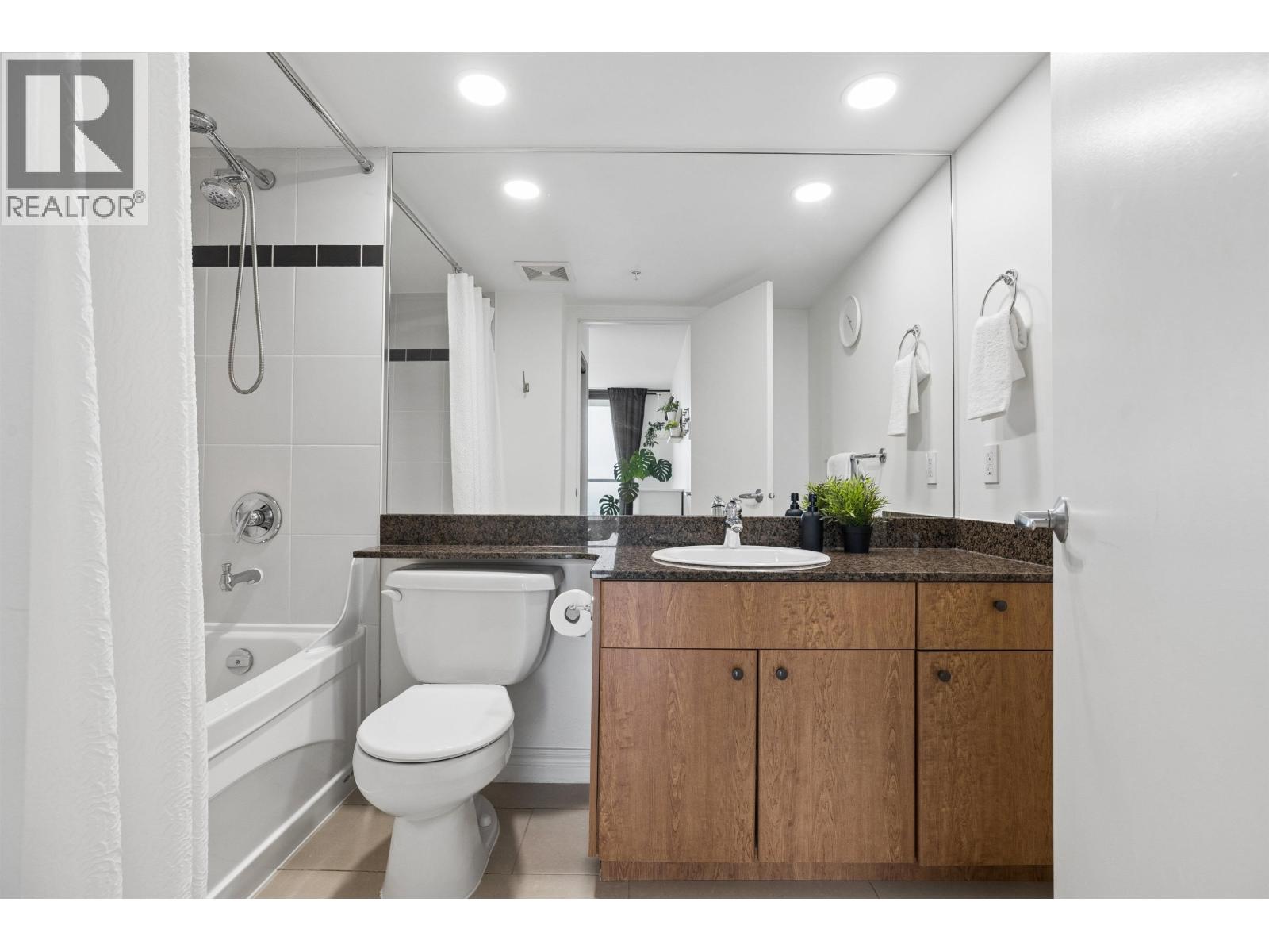 2 Bed, 2 Bath Apartment for Sale in Burnaby – 2706 7063 HALL AVENUE, Burnaby – MLS# R3125300 - Image 26