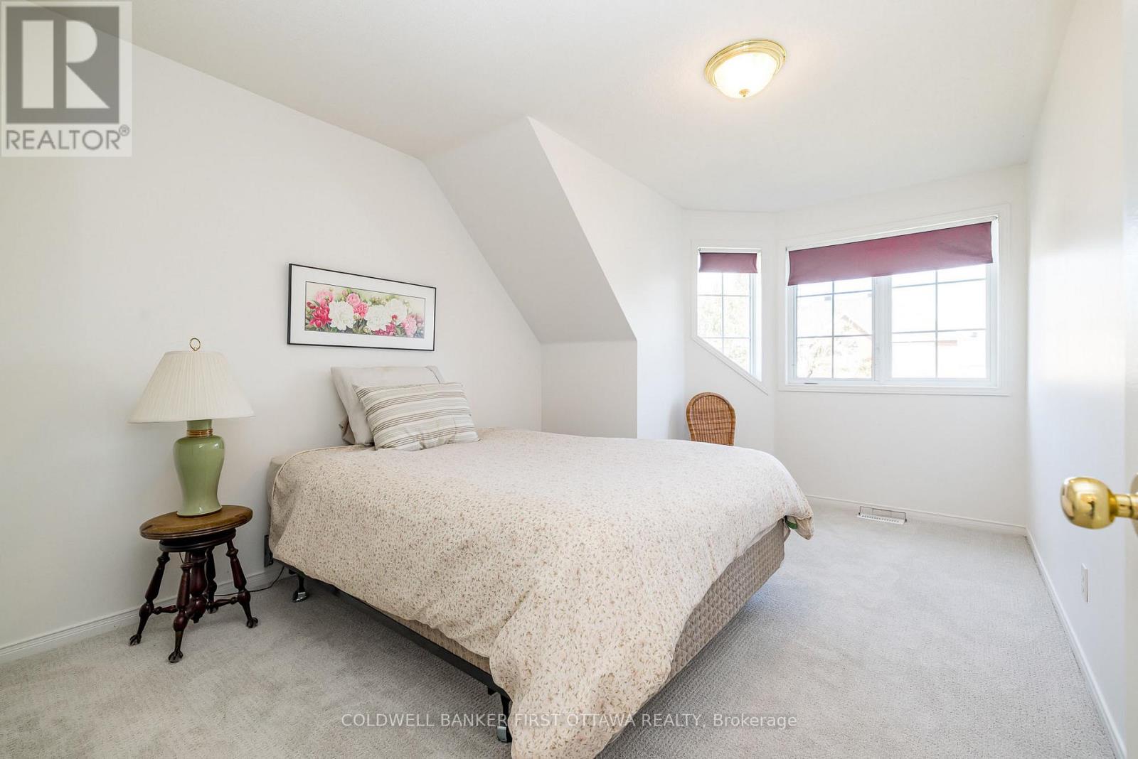14 VISTAPOINTE DRIVE - 29