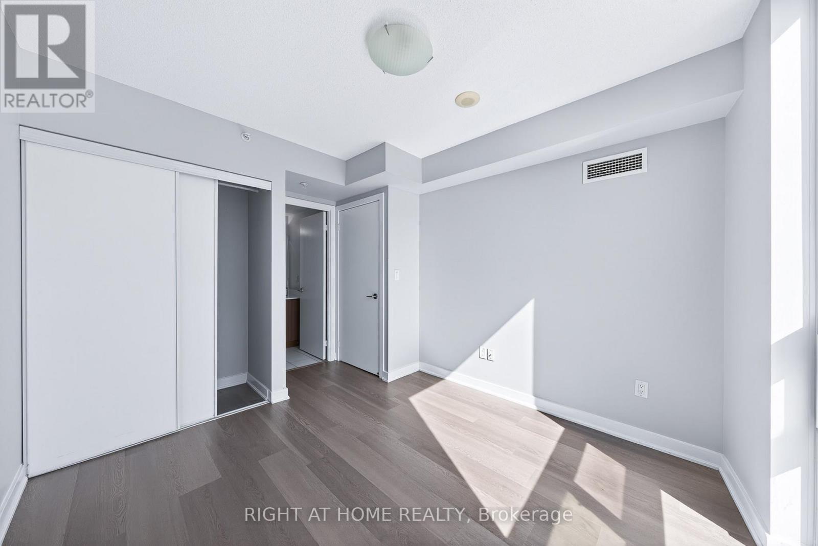 #1307 5740 YONGE STREET - 22