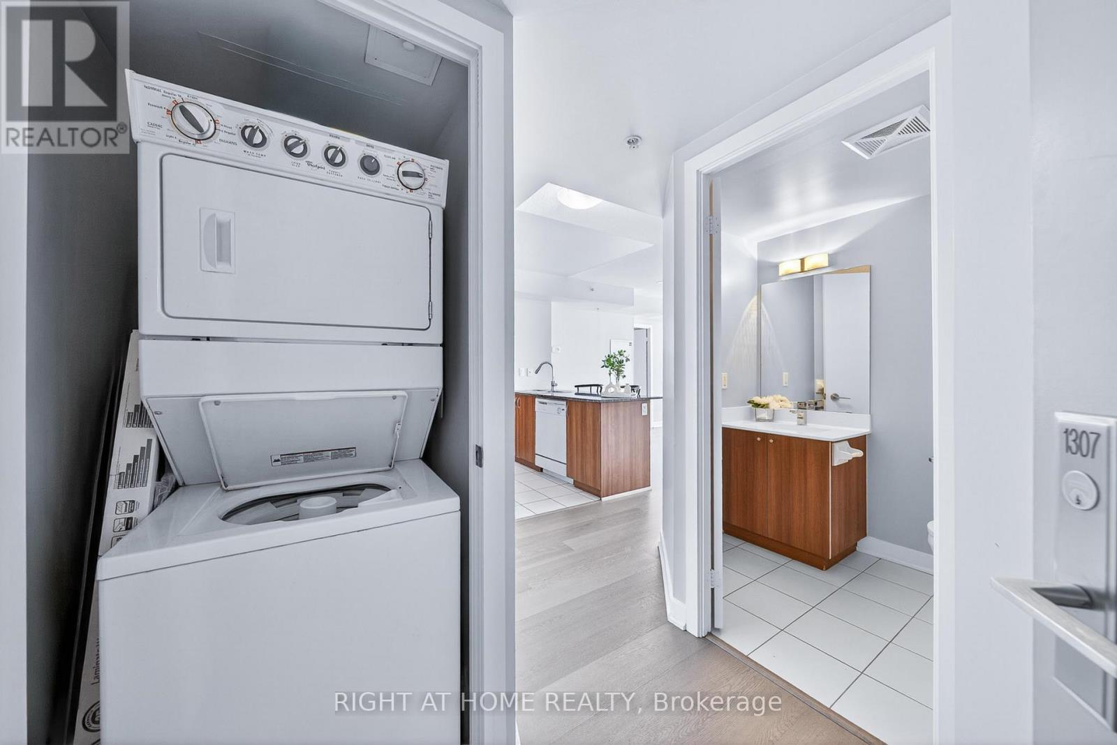 #1307 5740 YONGE STREET - 25